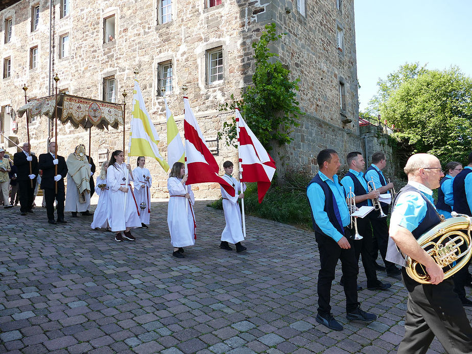 Festgottesdienst zum Kirchweihtag (Foto: Karl-Franz Thiede)